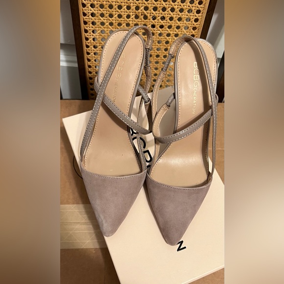 BCBGeneration's Kathleen heels size 5M - Picture 4 of 7